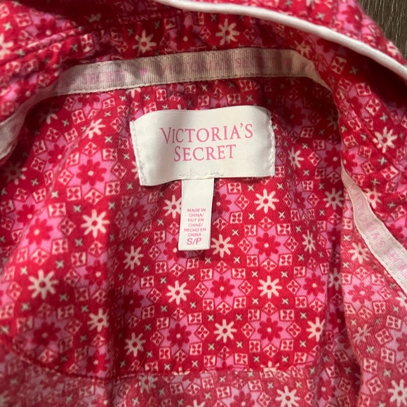 Victoria’s Secret PJ Set Small - Picture 5 of 7